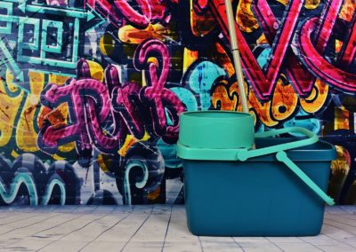 Lavage de graffitis à Montréal / Nettoyage Haute Pression de Laval